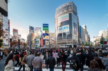 「憧れの東京」に来てどう思った？　昭和、平成、令和の女性たちが明かす「私の上京」エピソード