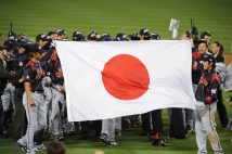 2009年、大会2連覇をして喜ぶダルビッシュら日本代表選手（写真／アフロ）