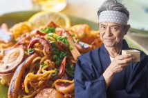 海鮮と白ワインの旨味で大人の味わい「いか丸ごと焼きそば」