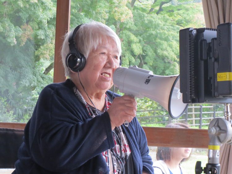 91才で現役の映画監督・プロデューサーとして活躍する山田火砂子さん（時事通信フォト）