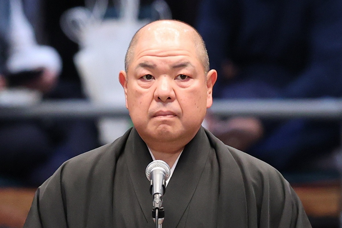 八角理事長「還暦土俵入り」の太刀持ち、露払いが歴代理事長に比べて圧倒的に格下になった真相｜NEWSポストセブン