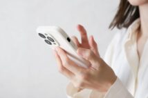 【iPhoneかAndroidか】世代によって分かれる選好　「みんなと同じ」でiPhone選ぶ若い女性、「日本製が安心」でAndroid選ぶ中高年男性