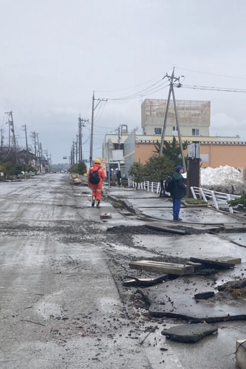 珠洲市の道路の様子（2024年1月4日撮影）