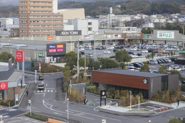 事件が起きたスタバはイオンタウン川之江内にある