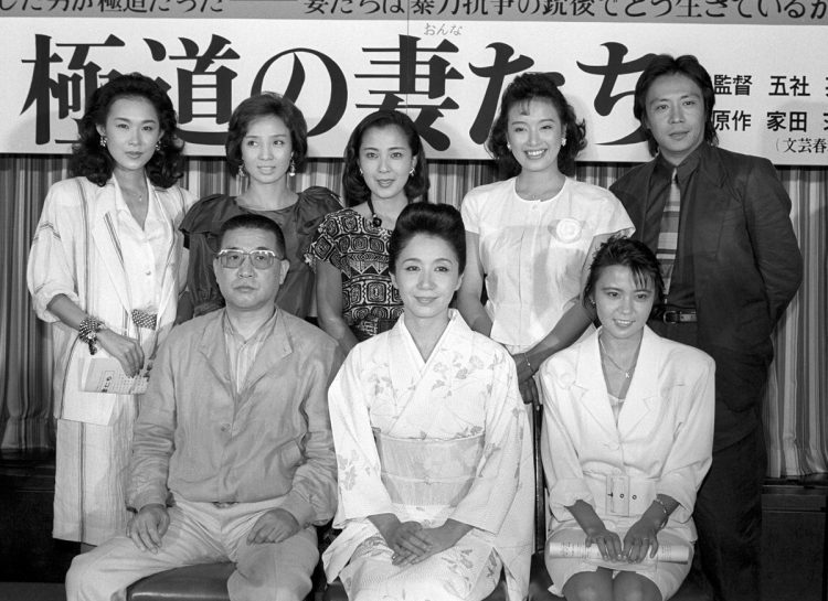 1986年、『極道の妻たち』一作目の製作発表会見（写真／共同通信社）