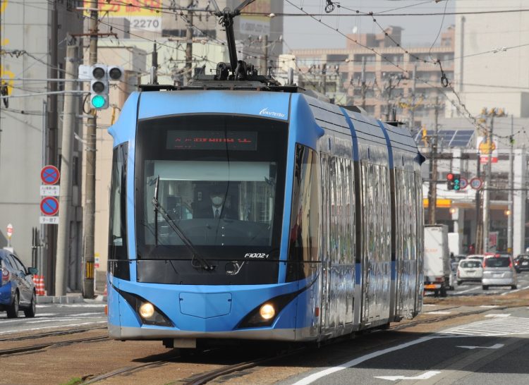 福井鉄道では、低床車の路面電車が走っている（2021年3月撮影：小川裕夫）
