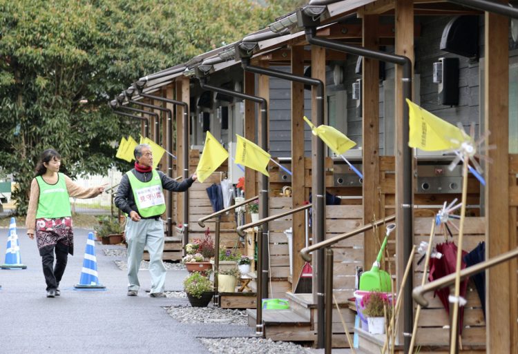 黄色の旗を掲げることで安否を確かめ合う「黄色い旗運動」