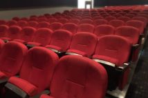 アニメ映画の「入場者特典」商法が盛り上がる一方でグッズに興味ない人も…「捨てるのももったいない」「ほしい人にあげられる仕組みがあれば」