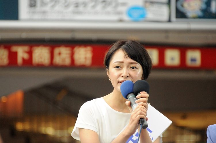 立憲民主党から2019年の参院選に出馬した市井紗耶香氏は落選。2024年4月に須藤元気氏が参議院議員を退職したため繰り上げ当選したが、辞退した（2019年7月撮影：小川裕夫）