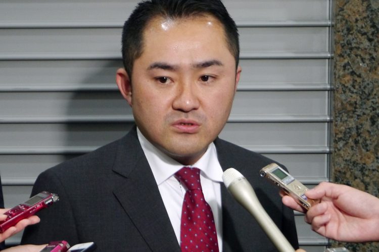 吉川赳議員（時事通信フォト）