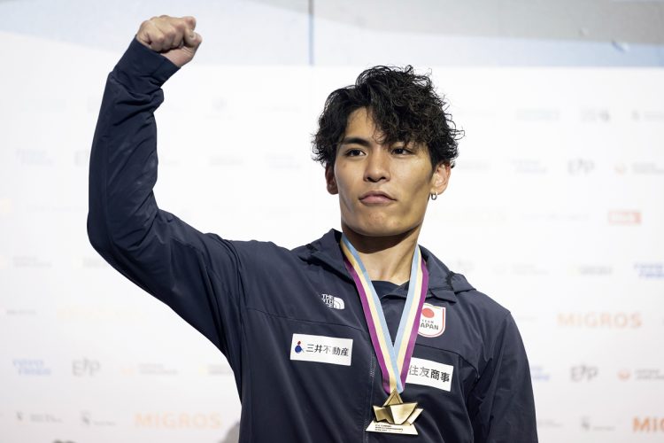 楢崎智亜選手（写真／AFLO）