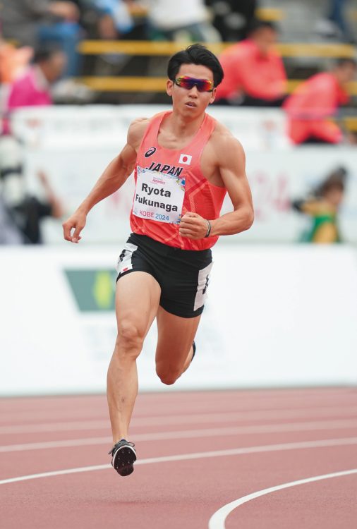 福永凌太　陸上400m、走り幅跳び（T13）。写真／アフロスポーツ