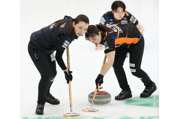 2018年の平昌五輪では日本カーリング史上初の銅メダルを獲得（時事通信フォト）