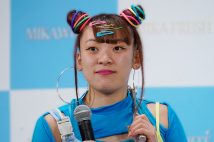 芸能活動休止を発表したフワちゃん（時事通信フォト）