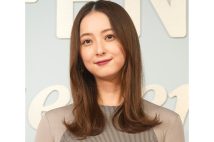 ジュエリー職人と金銭トラブルが報じられた佐々木希（時事通信フォト）