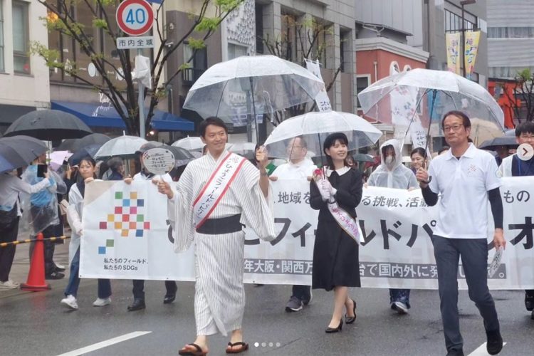 お祭りに参加する斎藤知事（本人のInstagramより）