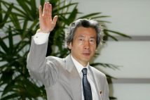 小泉進次郎氏、父・純一郎氏の“負の遺産”「100年安心」を謳った年金大改悪をさらに進めるのか？　日本社会の格差がさらに広がるとの指摘も