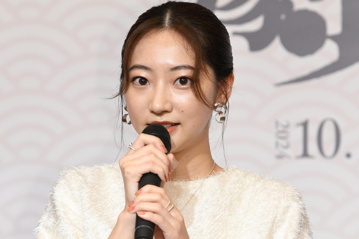 話題作に続々出演》武田玲奈は“動ける女優” 「スケールの大きい舞台女優に」と“新たなステージ”で演出家も期待するさらなる飛躍｜NEWSポストセブン