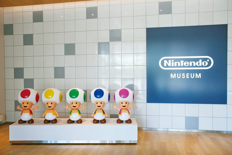 キノピオがコーラスでお出迎え