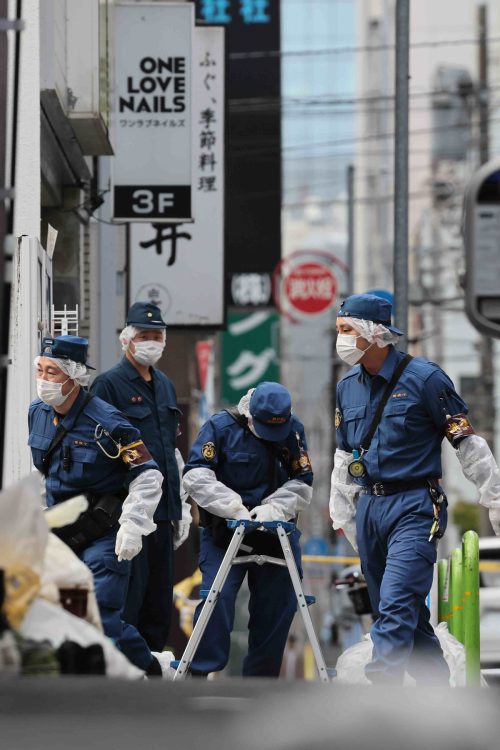 警察は容疑を殺人に切り替えて捜査している（時事通信フォト）