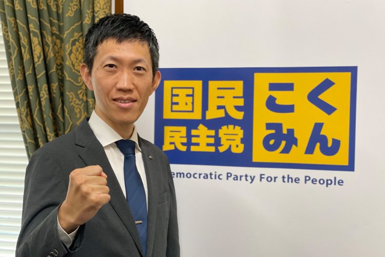 比例北海道ブロックの当選を勝ち得た臼木秀剛氏