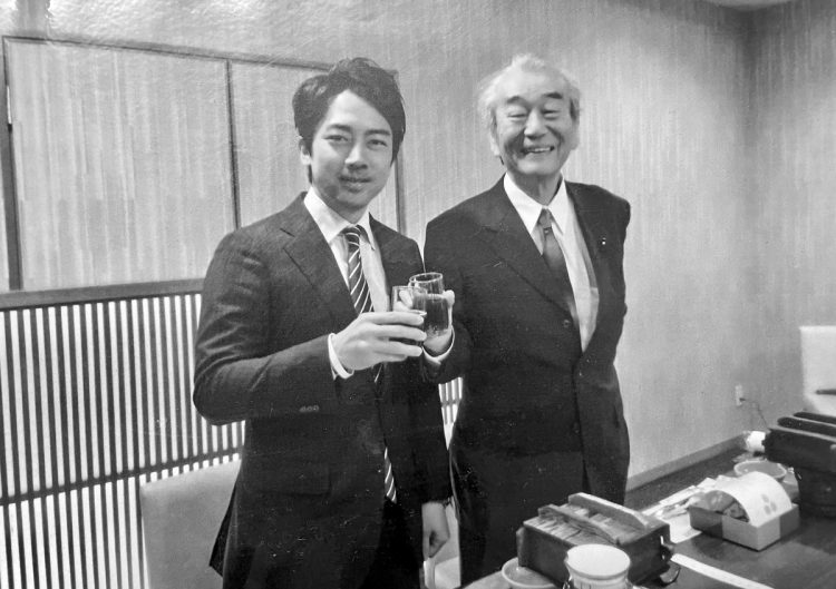 小泉進次郎氏と元神奈川県議会議長の牧島功氏（写真提供／牧島功氏）