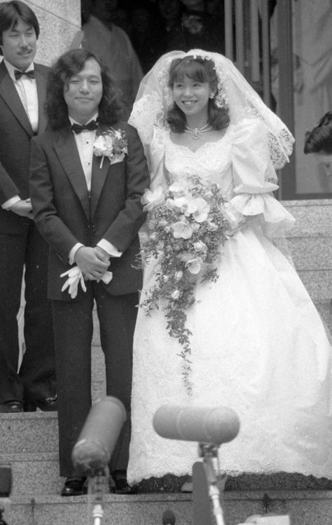 '82年、結婚式は東京・六本木の出雲大社東京分祠で行われた