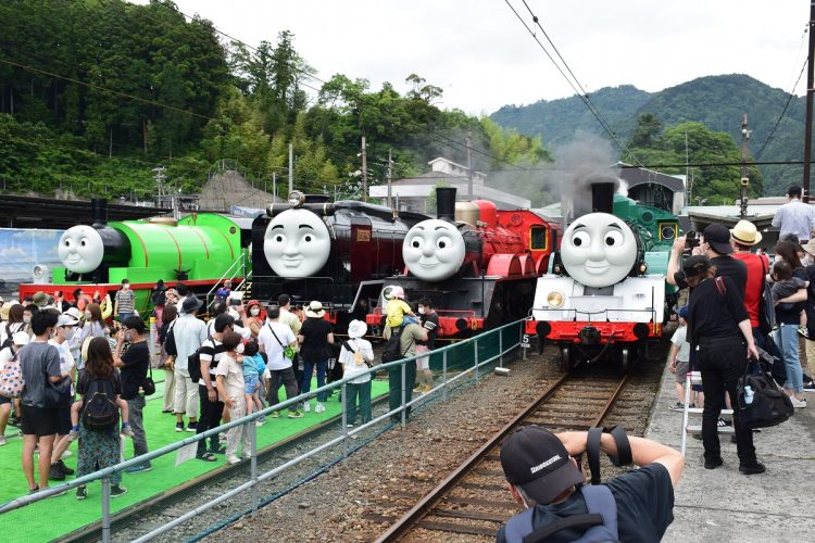 TVアニメ「きかんしゃトーマス」を模した蒸気機関車の運行で知られる静岡県島田市の大井川鉄道。［（c）2021　Gullane（Thomas）Limited.］
