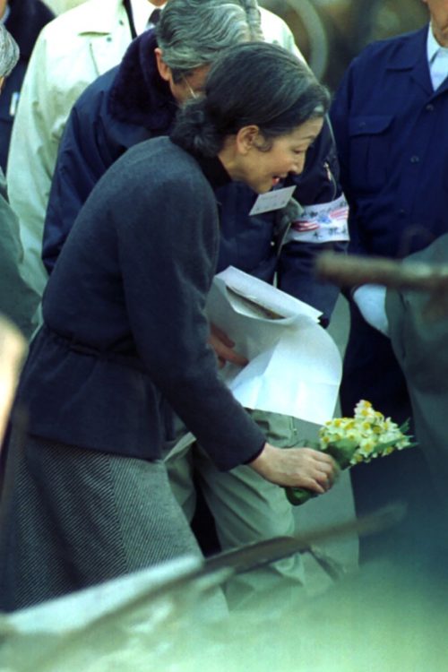 当時の花束はドライフラワーに加工され現在も保存されている（'95年1月、兵庫県神戸市）