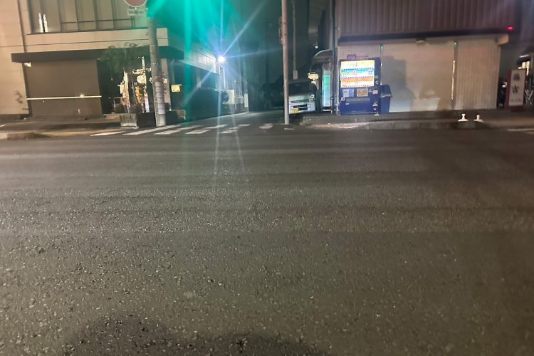 周辺の道路は以前より轍で波打っていたという