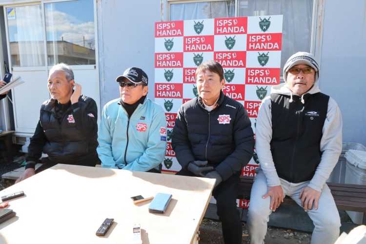 終了後の会見は大盛り上がり（撮影・太田真三）