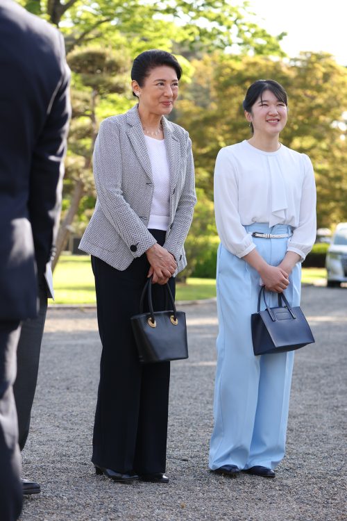 雅子さまの公務をサポートされる心強い味方である愛子さま（2024年5月、栃木県高根沢町。撮影／JMPA）